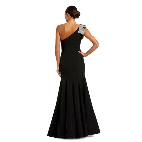 Mac Duggal, Black Crepe One Shoulder Gown with Crystal Flower - Picture 2 of 3